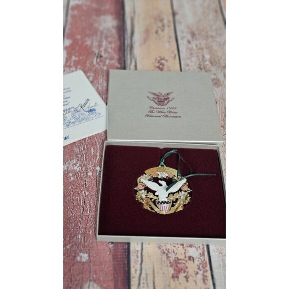 1998 The White House Historical Association Christmas Ornament w/ Box - Picture 1 of 5